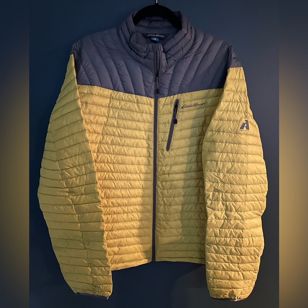 Eddie Bauer First Ascent Puffer Men’s large - used